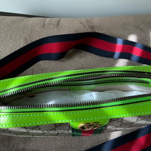 Gucci Ophidia Neon Crossbody & Wristlet w/Removable straps - Picture 9 of 16